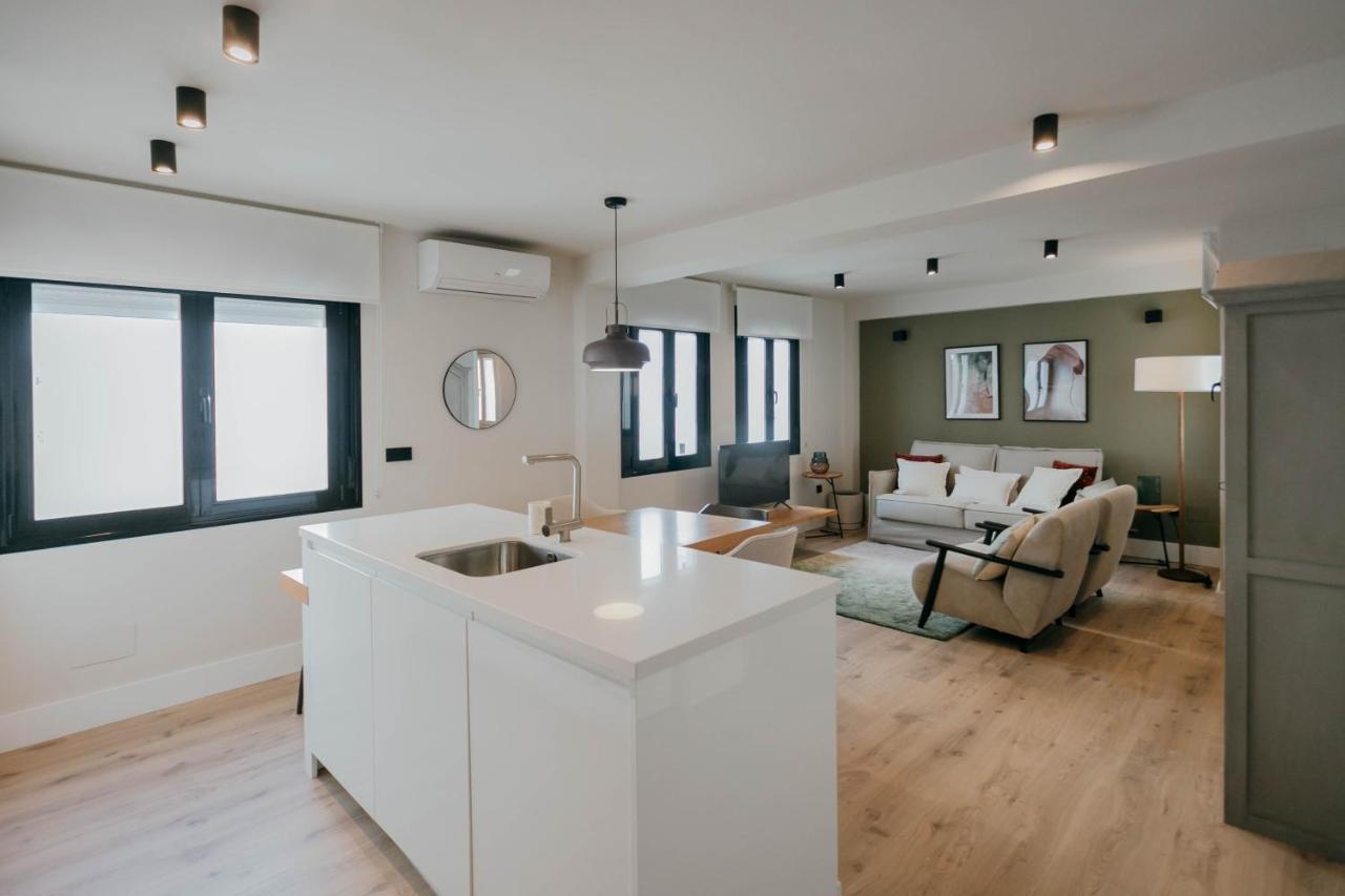 Elegant And Luxury 2Bd 2Bth- Alfalfa セビリア エクステリア 写真